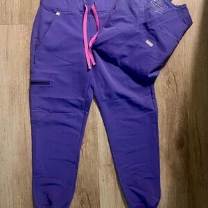 FIGS Purple Jogger Scrub Pants with Pink Drawstring and top scrub set 💜